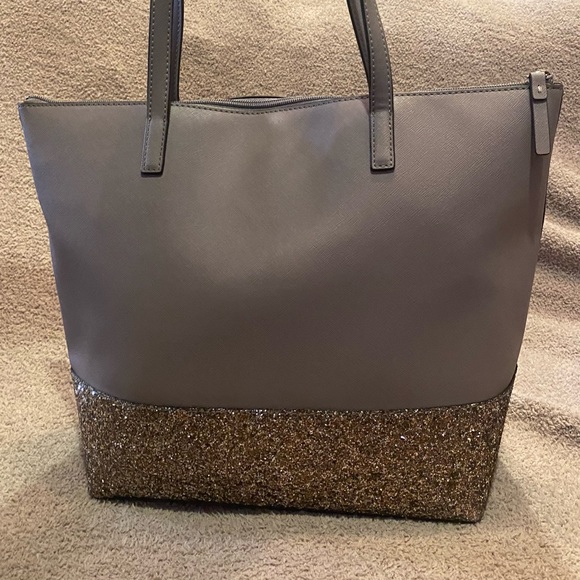 Silver Glitter Kate Spade Tote 🤍 - Picture 4 of 6